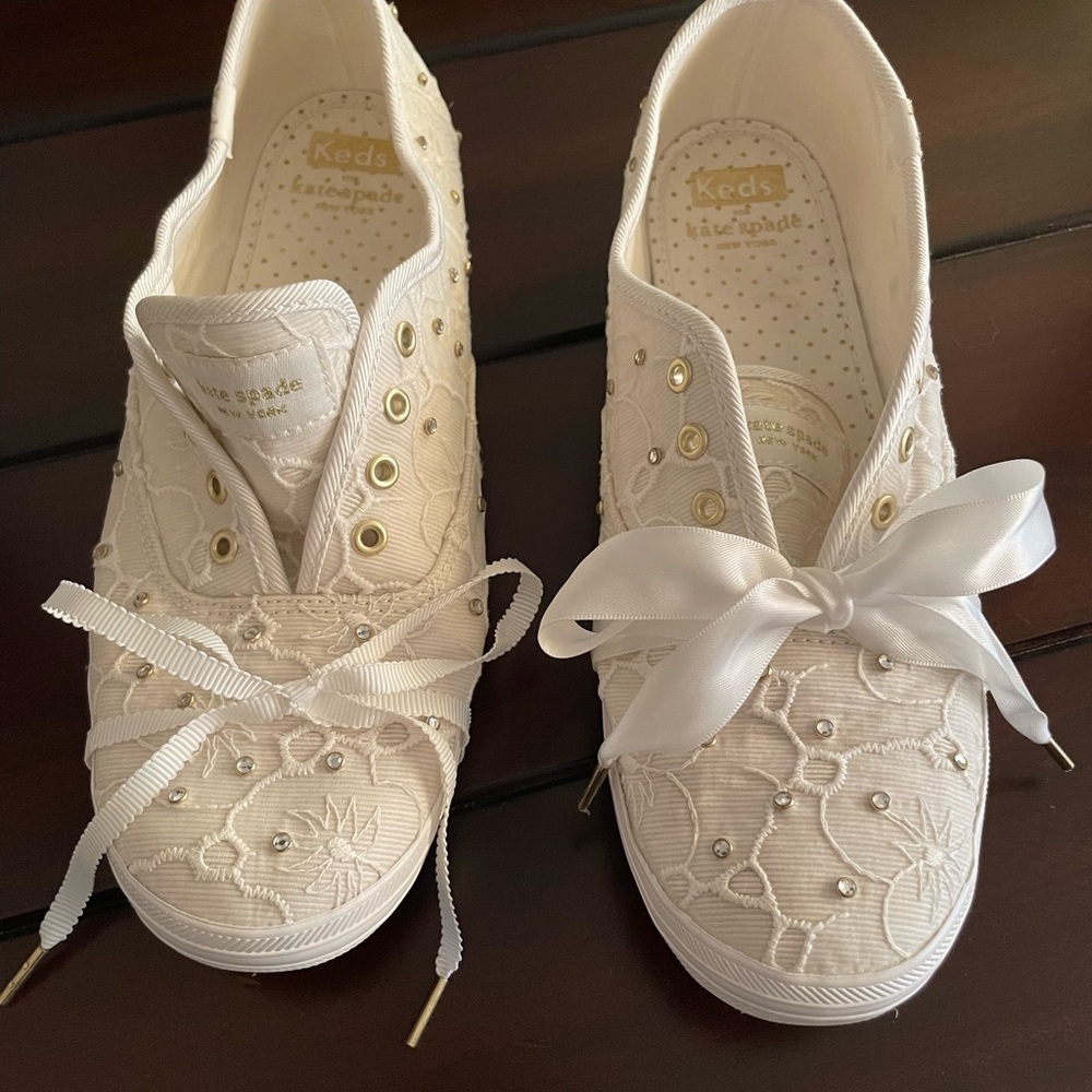 Keds 8.5 lace wedding tennis shoes
